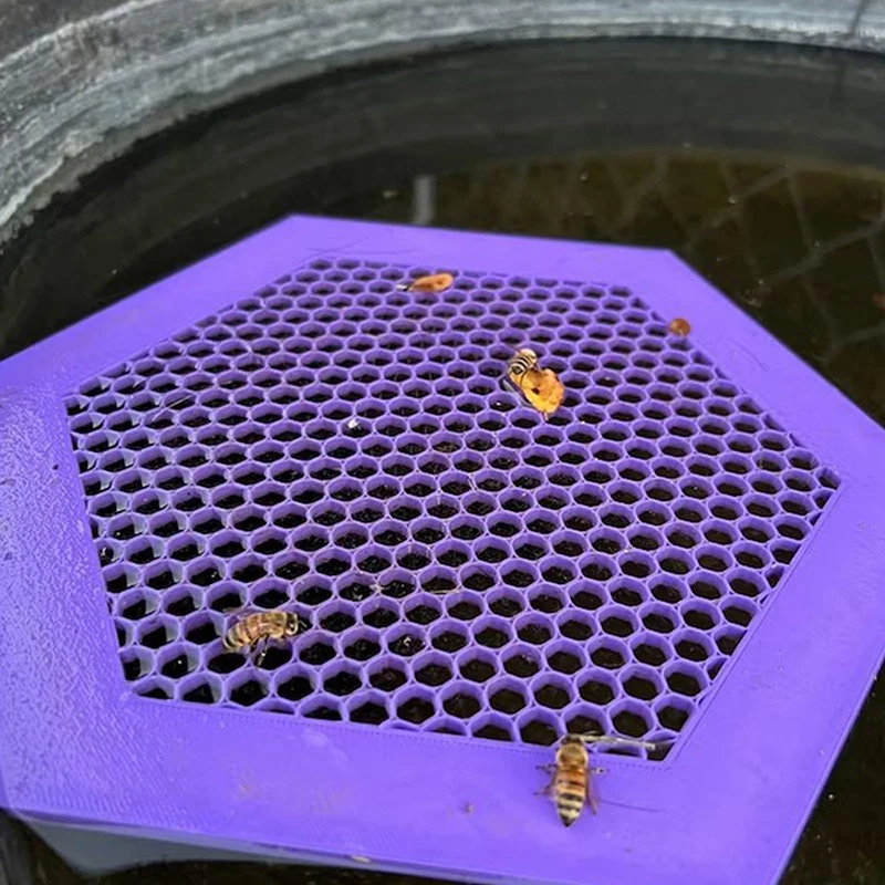 Plastic Bee Water Catcher Cups For Outdoor Garden Beekeeper Gift 3D Printed Floating Bee Island Thirsty Pollinators Bee Bath