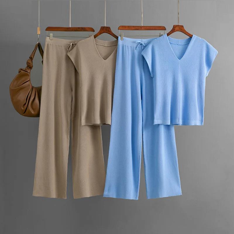 

Повседневная свободная однотонная вязаная толстовка с v-образным вырезом и короткими рукавами + брюки с эластичной резинкой на талии на шнуровке, комплекты из 2 предметов, новый модный комплект