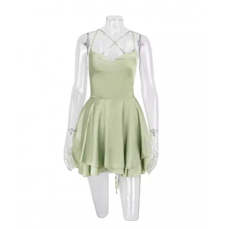 فستان 2025 أوروبي وأمريكي عبر الحدود للنساء للتجارة الخارجية نمط قصير صيفي نمط جديد بدون ظهر مثير موضة الساتان Str