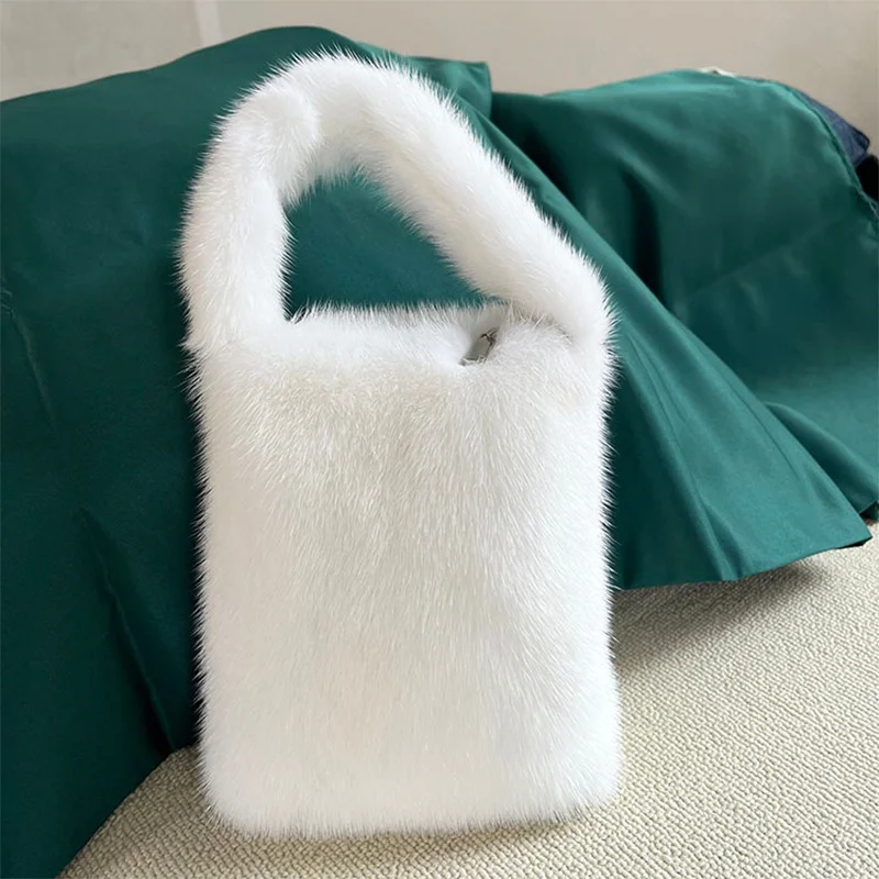 New Fashion Handbag 100% Real Mink Hair Korean Women\'s Coin Purse Premium Casual Selling fur mobile Phone Bag 2023