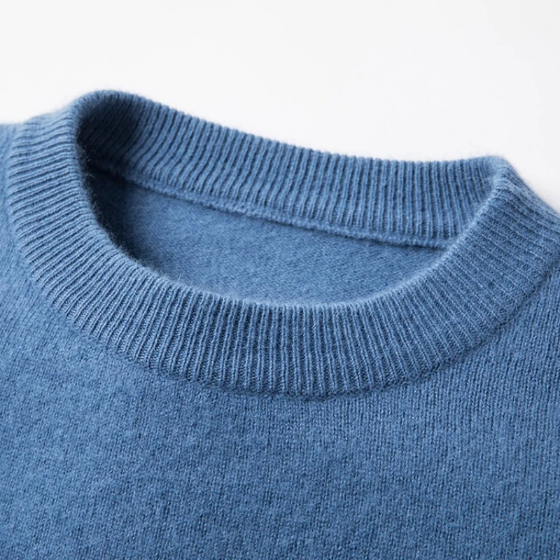 ​ سترة محبوكة أساسية برقبة دائرية للرجال - من خيوط المنك الصناعي من Core-Spun ​   القيمة الأساسية اليومية للمال متعددة الاستخدامات للتدفئة