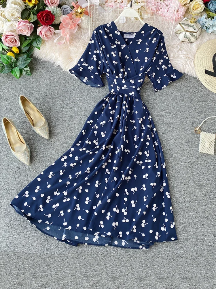 Frauen Print Kleid Sommer V-ausschnitt Kurzen ärmeln Sommer Neue Super Feuer Bogen Spitze Up Taille Druck Lange A-line kleid ML877