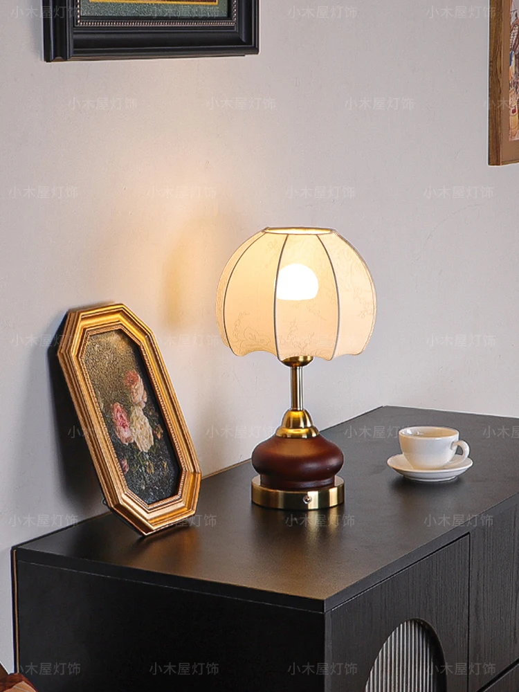 

French antique charging desk lamp atmosphere night light touch wireless Song Dynasty aesthetic retro decoration bedroom bedside