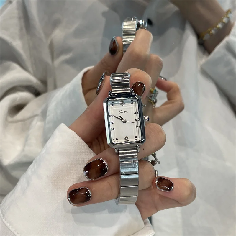New Korean Style Women'S Watch, 2026 Design, Small Square Dial, Retro Student Quartz Watch, Trendy And Elegant Women'S Watch.