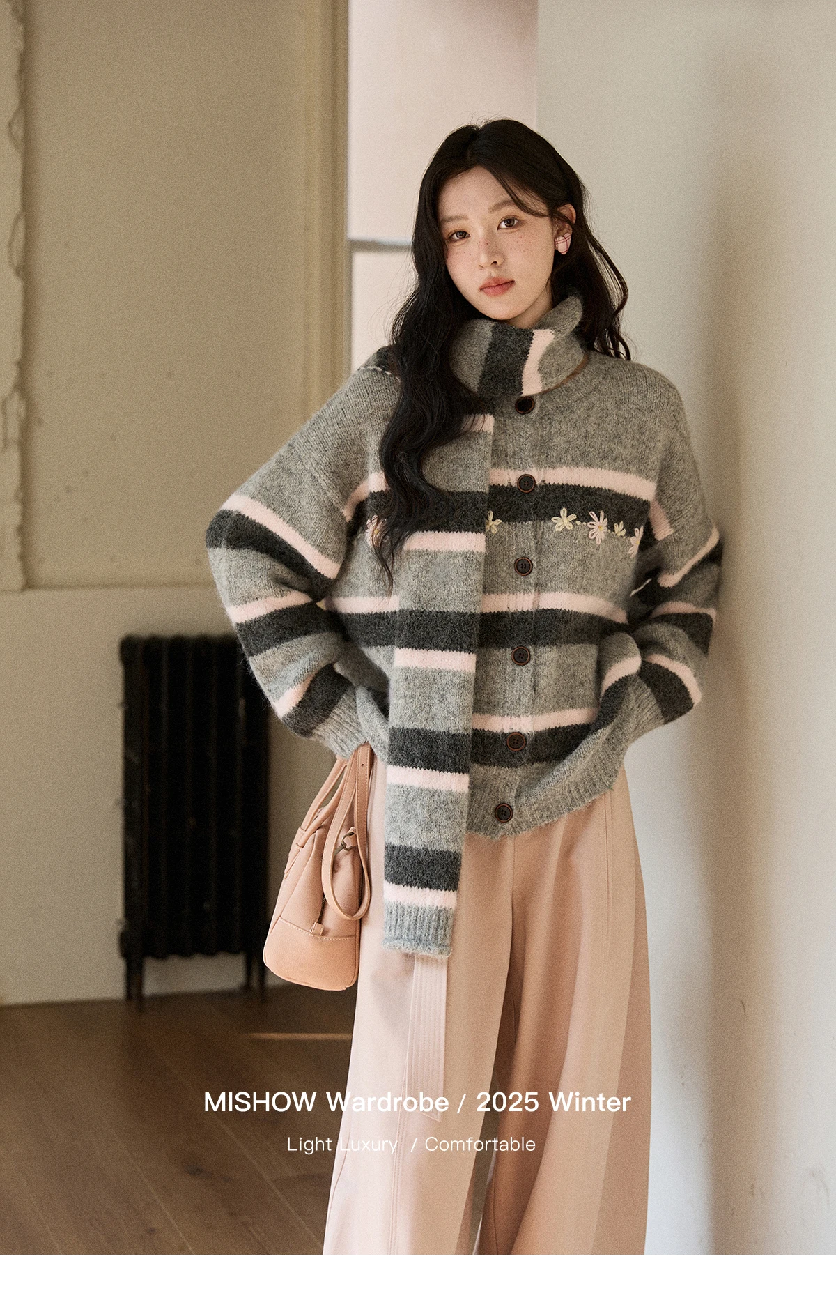 

MISHOW Рождественский полосатый свитер, кардиган с шарфом, зима 2021, корейский свободный вязаный свитер с цветочной вышивкой в стиле ретро MXE86Z2741