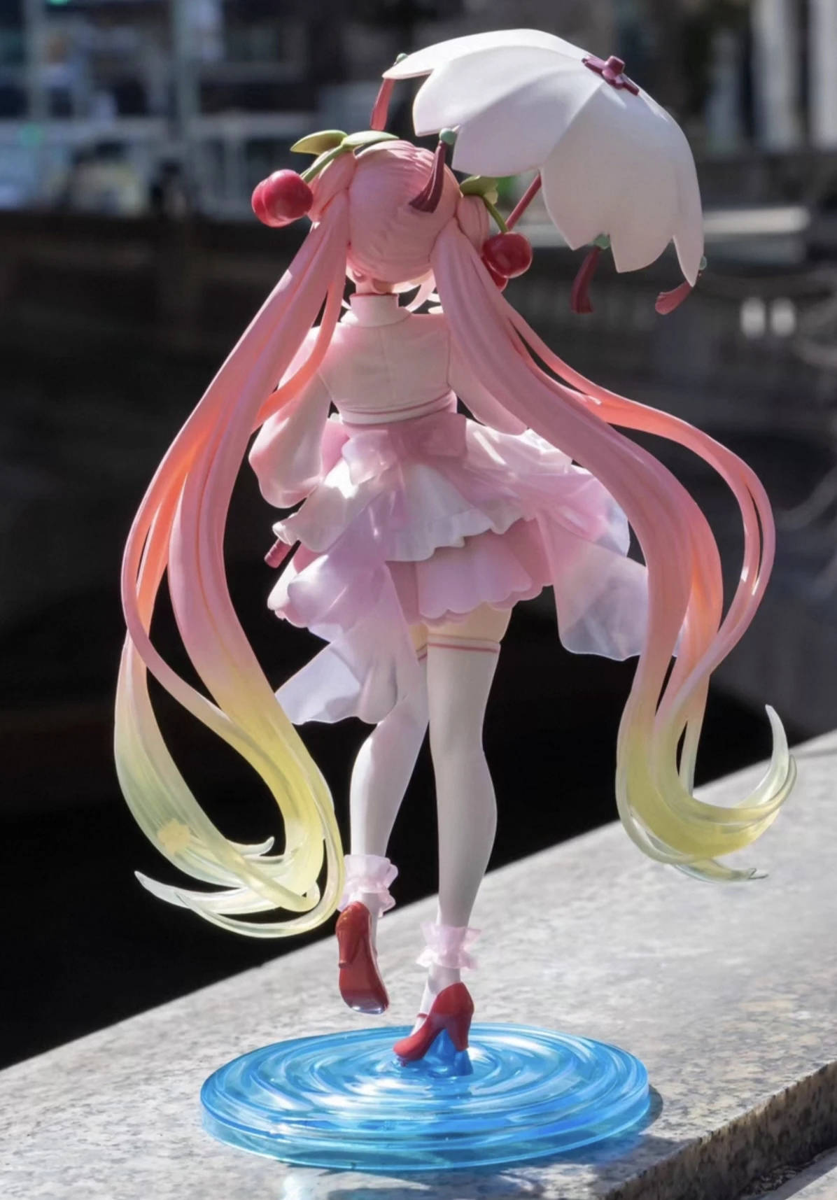 TAITO Original Sakura Hatsune - огляд і ціна Model Kit Hatsune Miku