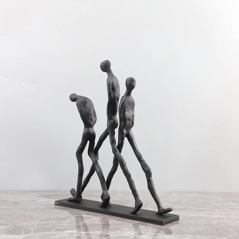 

Абстрактная чугунная скульптура ходящей фигуры. Металлическая художественная статуя. Подходит для украшения рабочего стола в домах и офисах.