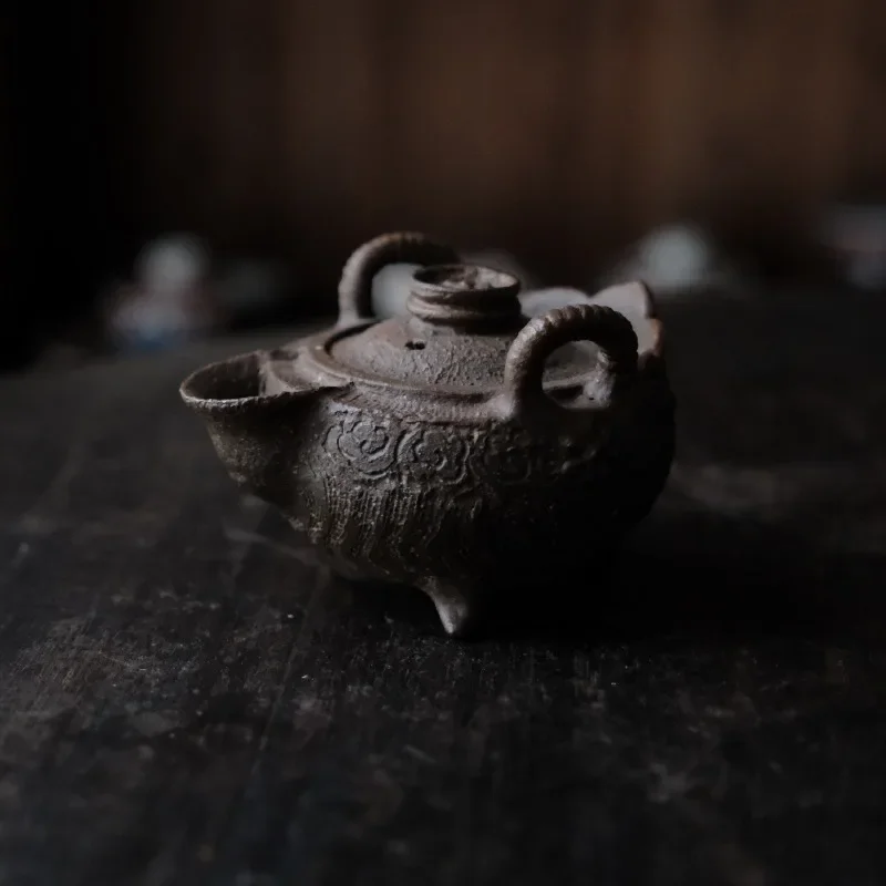 Handmade utensils, firewood-fired hand-pinched downhill mud vases