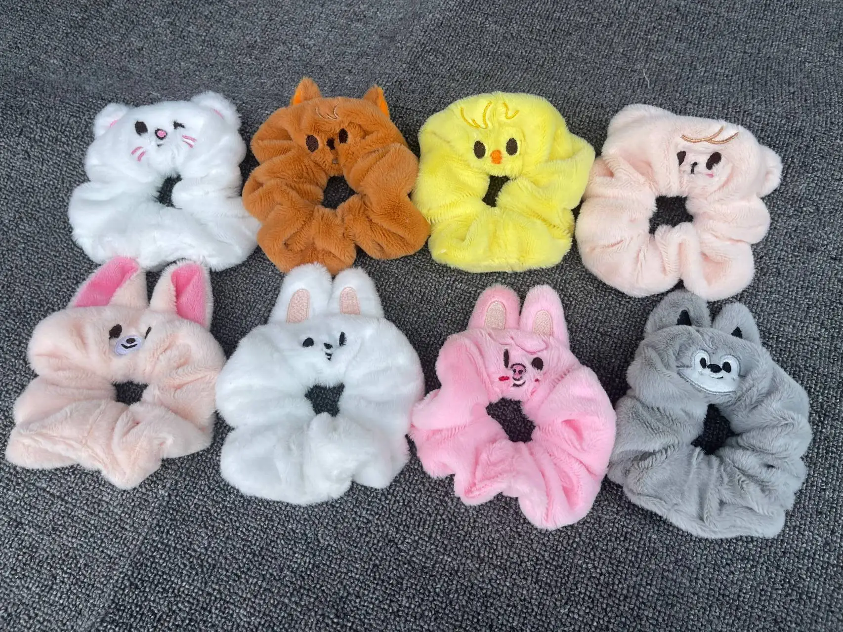 حبل شعر مطرز برسوم كارتونية من SKZOO Bang Chan Lee Know Felix، حلقة شعر مرنة عالية الجودة، مروحة أطفال ضالة حصرية