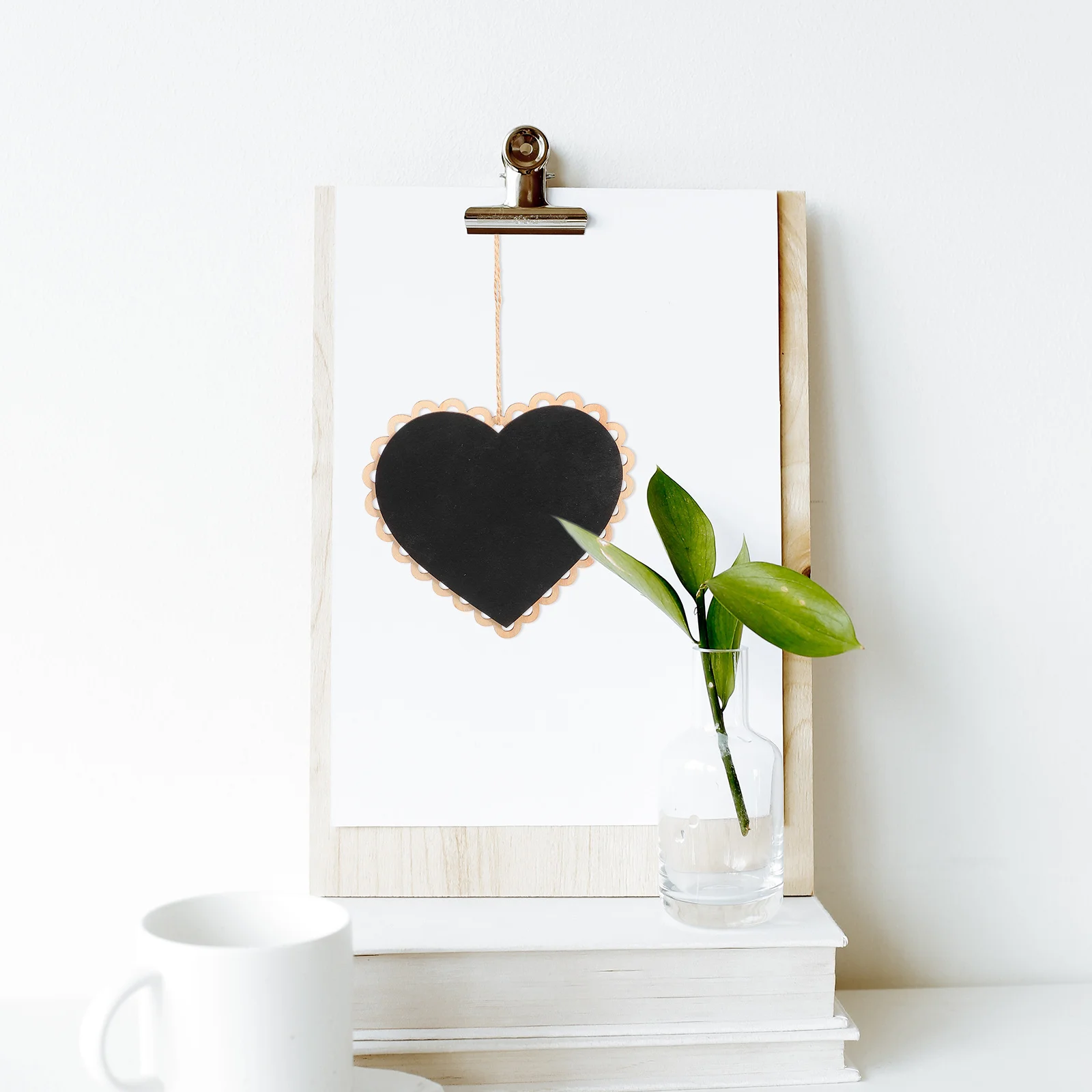 سبورة خشبية صغيرة على شكل قلب معلقة سبورة رسائل سبورة خشبية اللون مقاس 15 × 165 سم لرسائل عرض الحائط