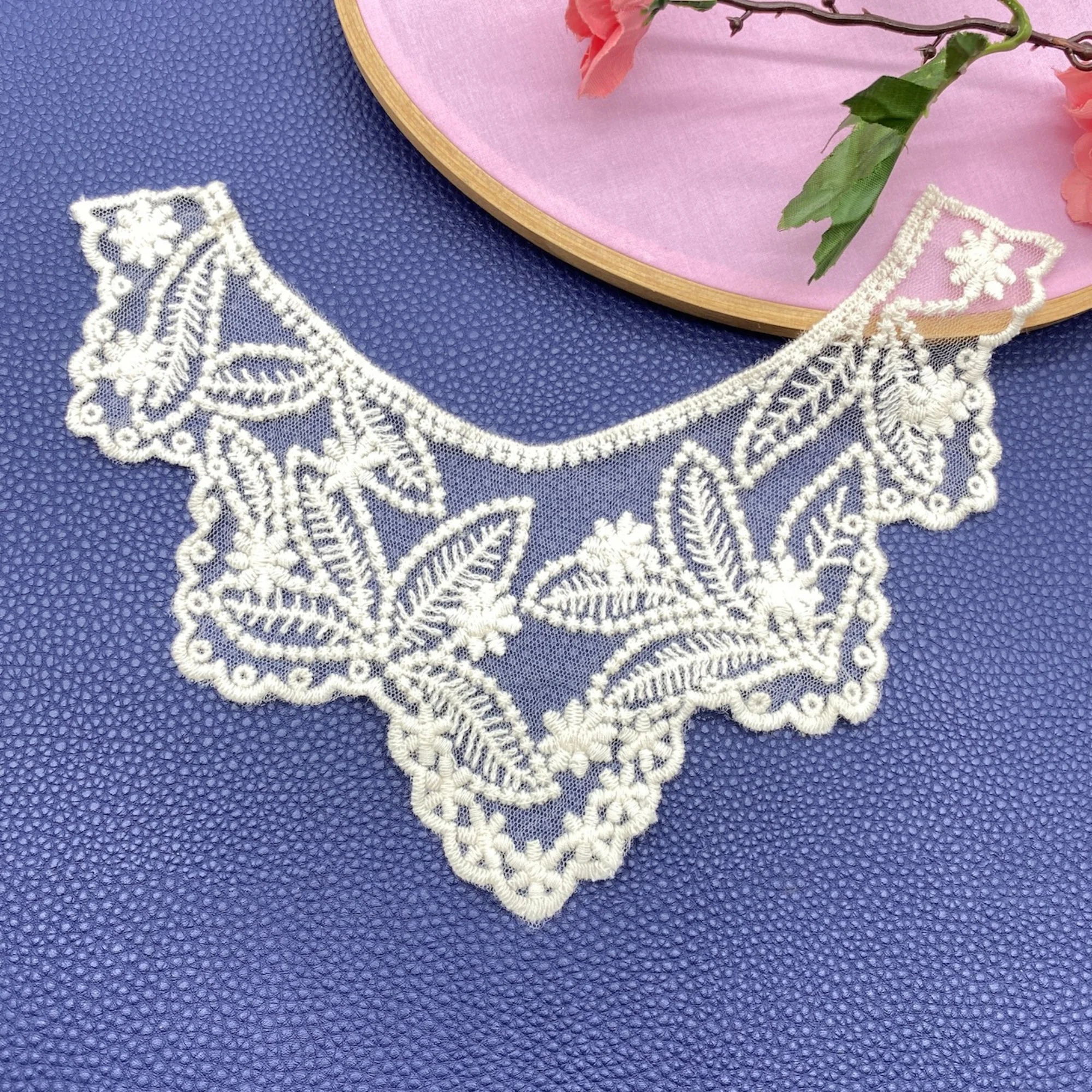 Aplikacje z bawełnianej koronki w stylu weneckim, kwiatowy haftowany kołnierzyk, 1 szt.