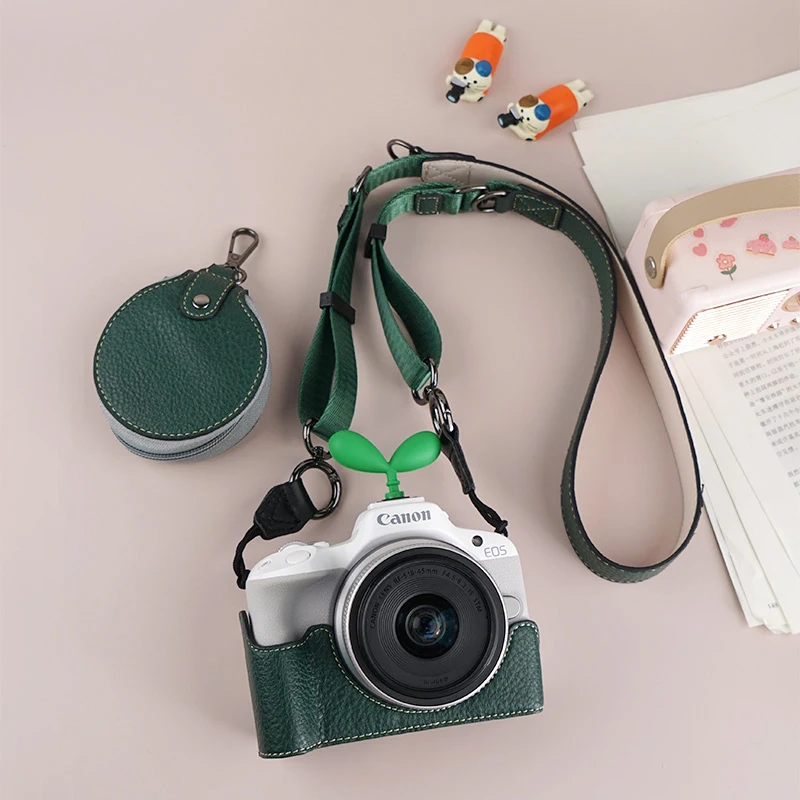 NiYi Kameratasche für Canon EOS R50, Kameratasche, Schutztasche, halbe Hülle mit Schultergurt, Kameratasche unten offen, stretchfest 3