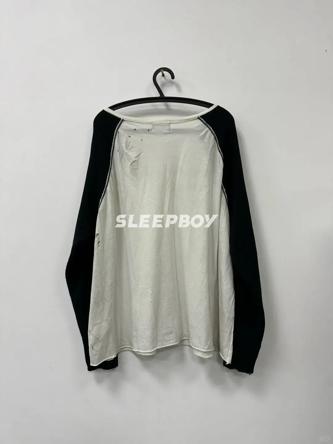 ER/D 22FW Waffle Black and White Splicing Slogan Edge Destroy Long Sleeve T-Shirt