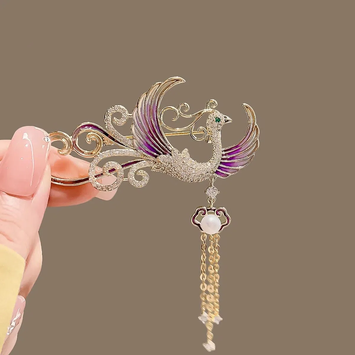 

Brooch Pin for Women Stylish Phoenix Brooch With Created Crystal Brooches and Pins for Clothes Decoration 25071601