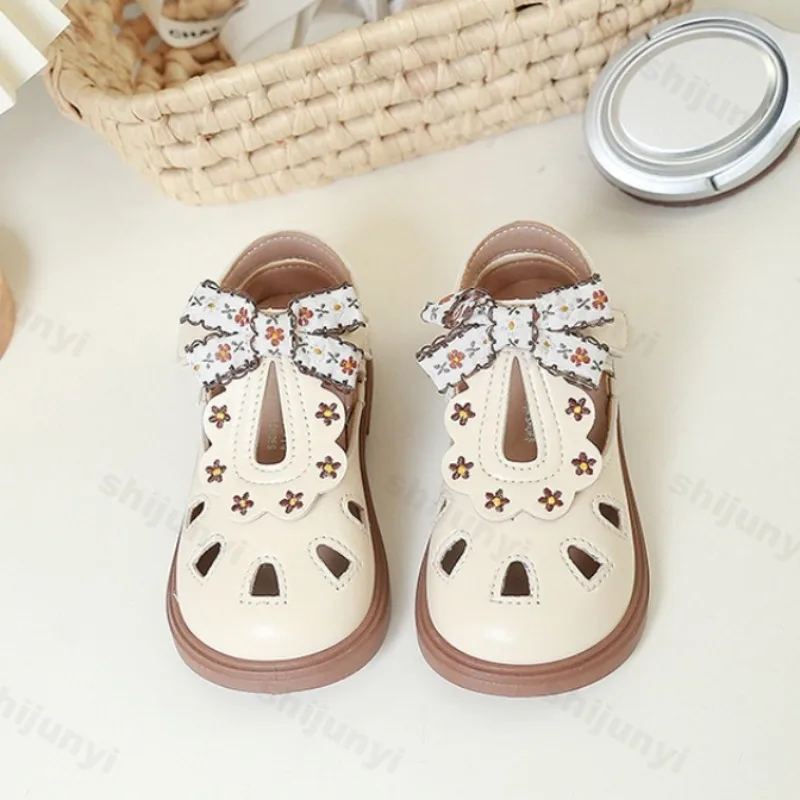 Girls Leather Shoes Cute Bow Flower Elegant Hollow T-strap Children Princess Shoes Kids Comfortable Soft Non Slip Casual Sandals