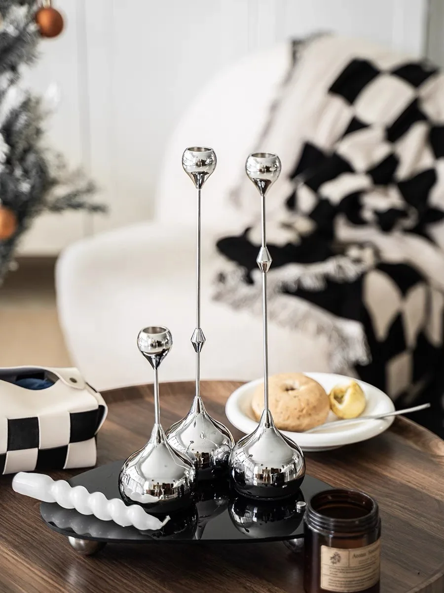 Hot Popular Candle Stand Nordic Creative Metal Candle Holders, Wedding Luxury Silver Candle Holder, Candlestick Handicraft