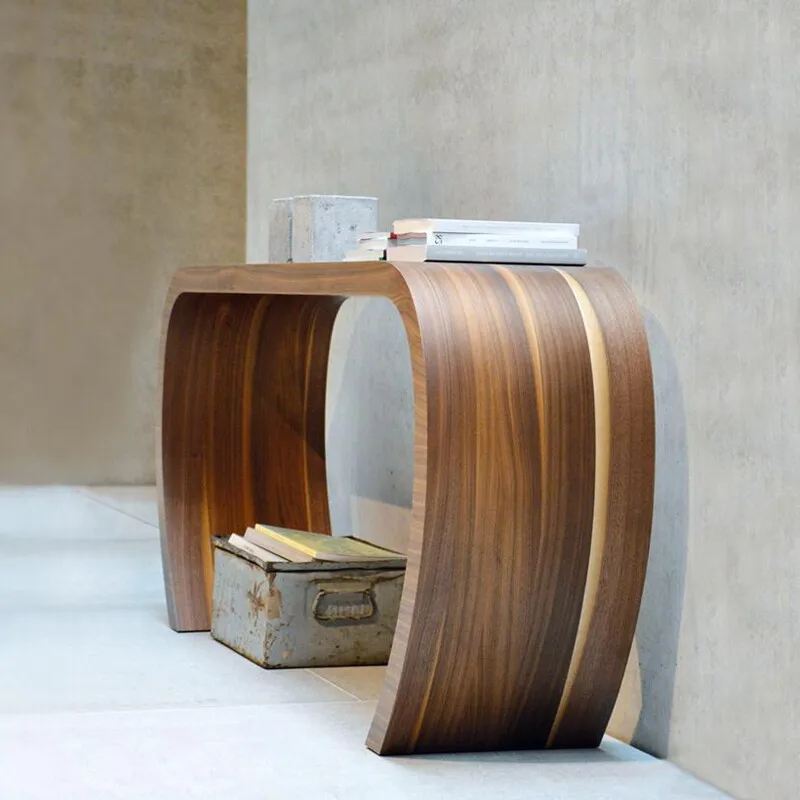 Light Luxury Round Console Table Space Saving Vintage Premium Aesthetic Entryway Table Design Simple Muebles Home Furniture