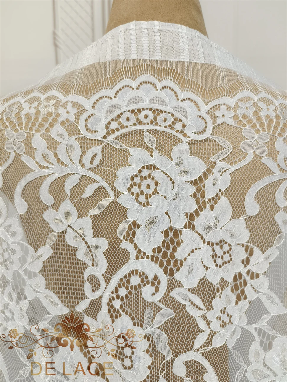 رائعة الأزهار المطرزة Cahntilly الدانتيل لينة الفرنسية حبالي النسيج عالية الجودة فستان الزفاف رمش أقمشة الدانتيل