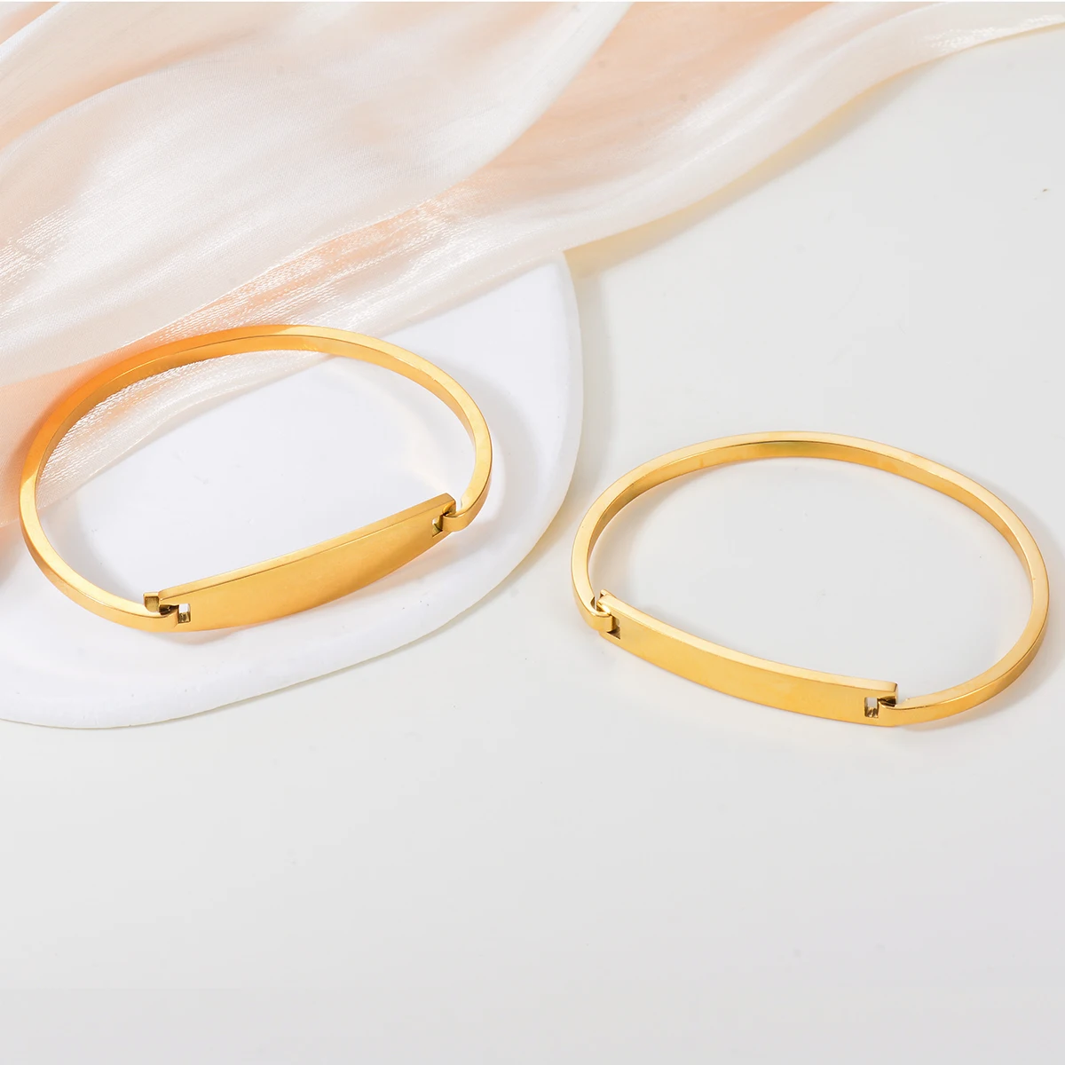 Women Men Simple Customized Bangle Stainless Steel Bracelet Can be opened Logo name letters Personalized Jewelry