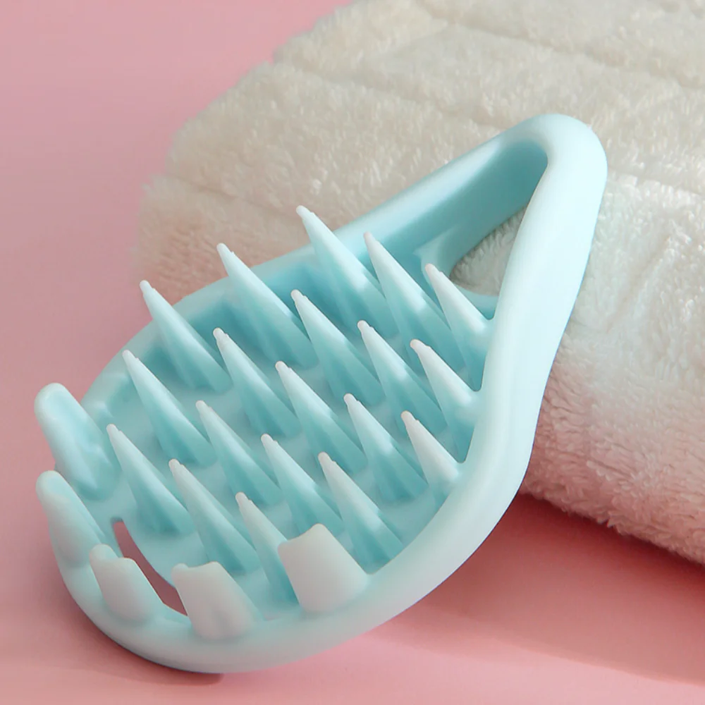 Wet and Dry Use Shampoo Massage Brush Relieve with Hanging Hole Hend Washing Comb Pamper The Hands Foam Abundance