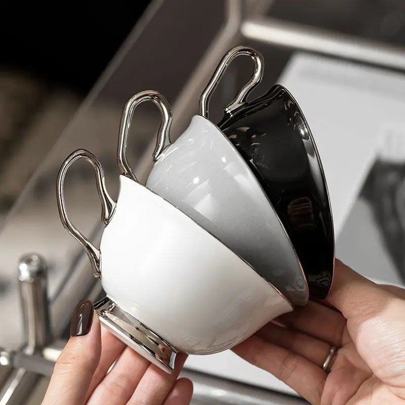 

2 шт., набор кофейных чашек Advanced Sense of high appearance, высококачественный изысканный набор для сервисного чая на английском языке, керамический набор чашек и блюдец