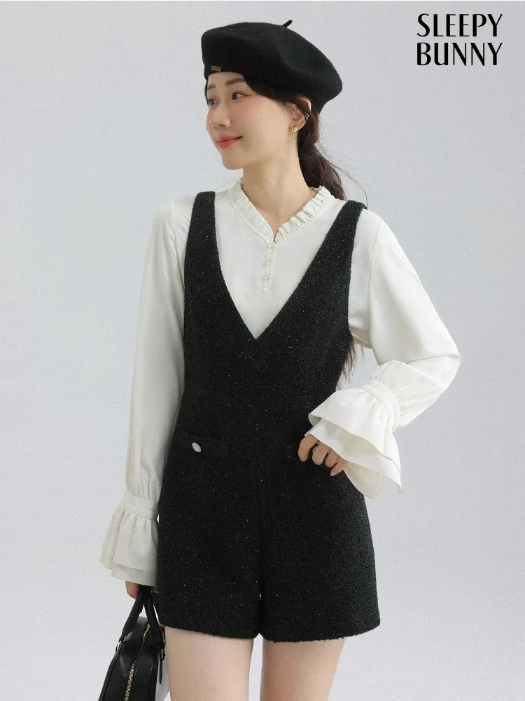 

Elegant Satin Blouse for Women Ruffled V Neck Long Sleeve Shirt Loose Fit French Style Top Autumn Layering Office Casual Outfits