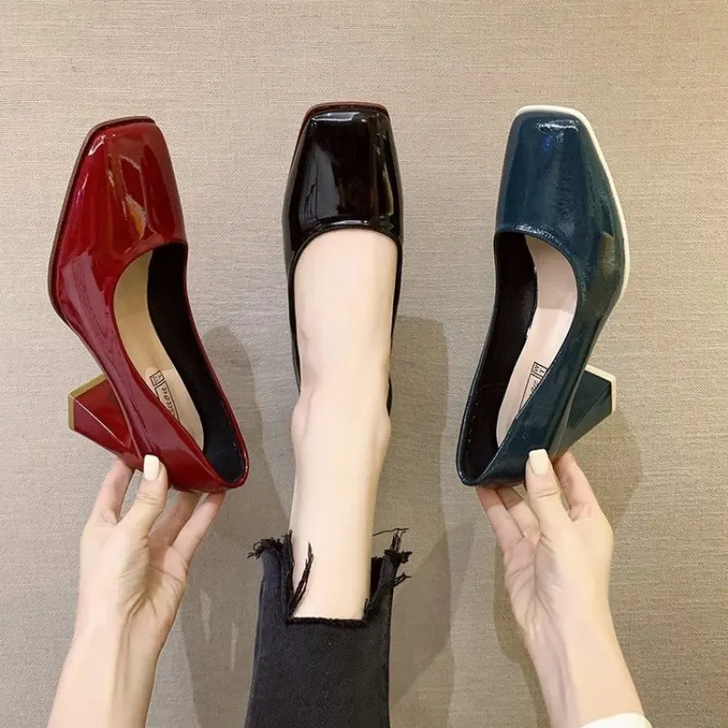 NEW Fashion French Style High-heeled Dress Shoes Female 2024 Autumn Thick Block Heel Retro Square Head Shoe Leather Chic Elegant
