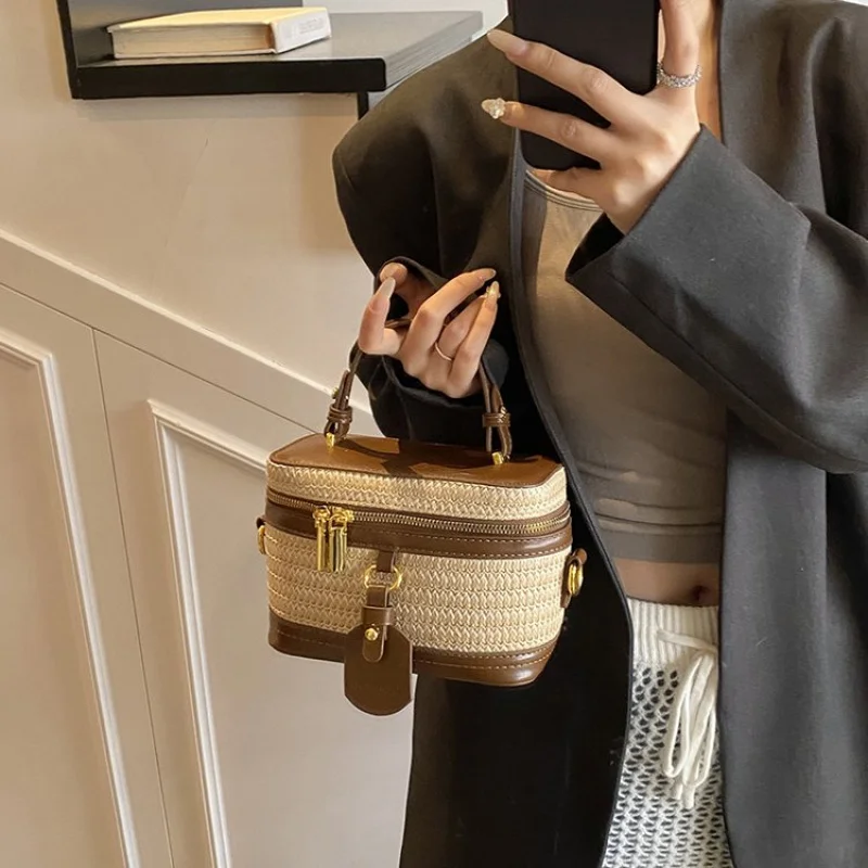 

Luxury Women's Fashionable Leather Tote Bag Trendy Commuter Classic Elegant Ladies Casual Simple Vintage Crossbody Bag