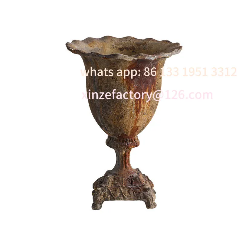 

Antique vase ornaments outdoor garden decoration flower arrangement old rust point landscaping pot iron high-footed flower pot