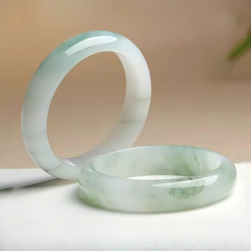 

Tianshan Cuixue Cuihua Jade Bracelet Women's New Product Fashion Bracelet