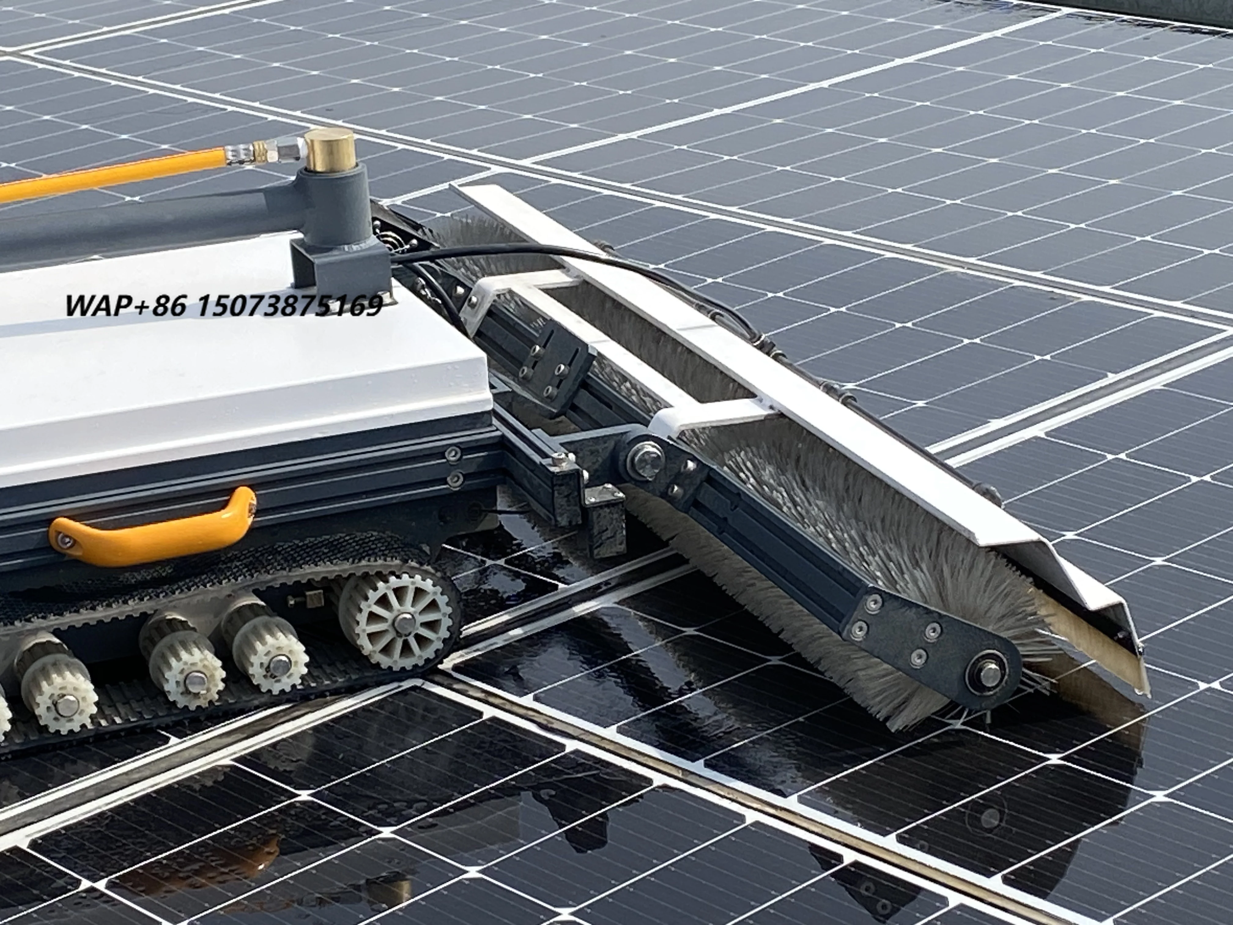 2025 Solar Panel Cleaning Robot Automatic Dry & Water Washing Lithium Battery Powered Brush Kit Machine