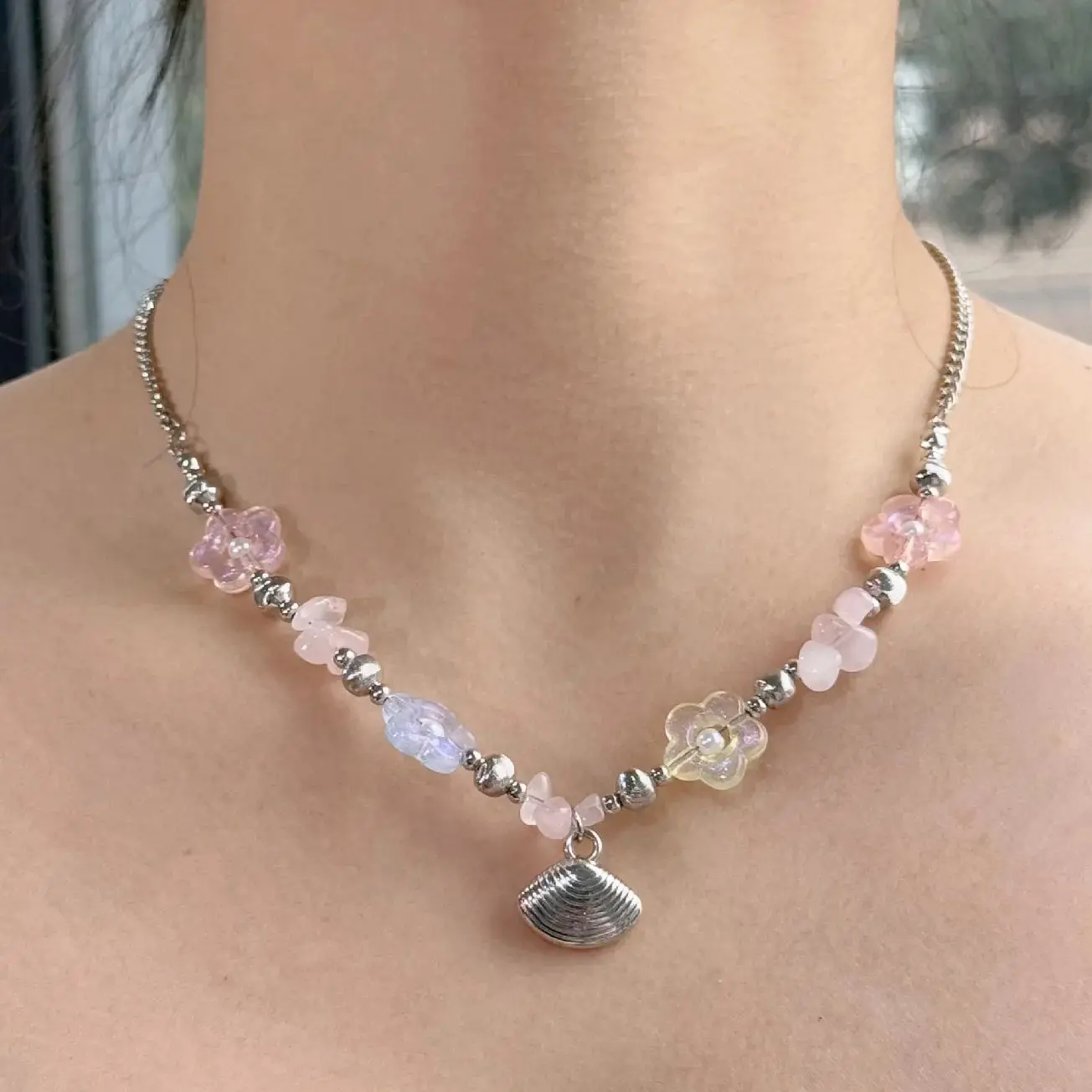 

Sweet Crush Stone Flower Shell Necklace for Women Handmade Candy Color Starfish Pendant Necklace Fashion Summer Vacation Jewelry