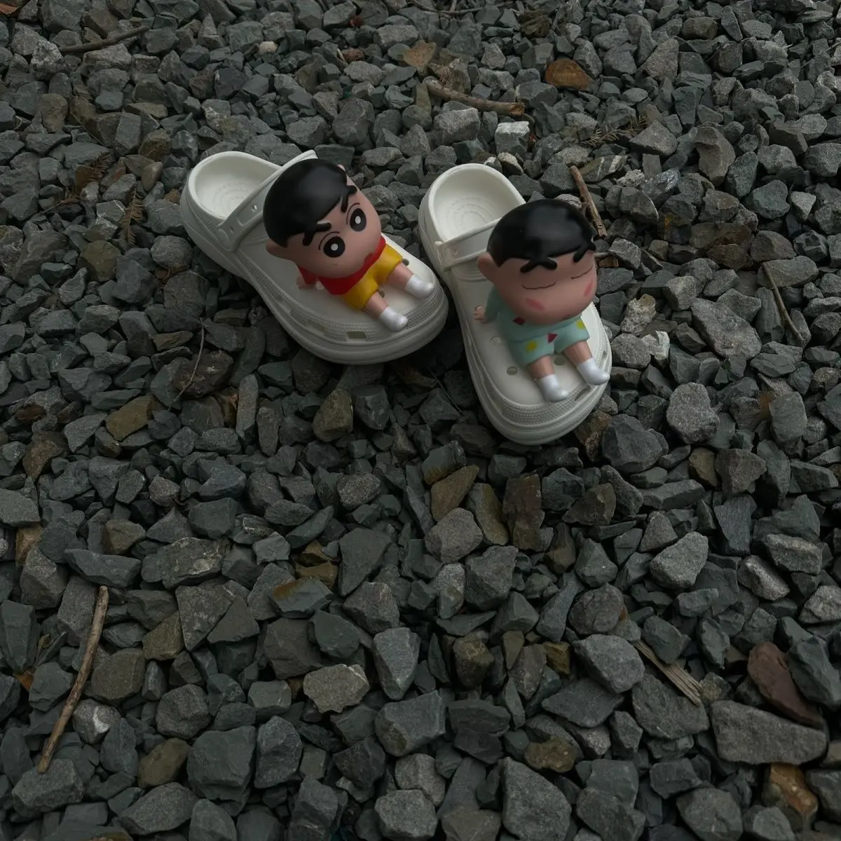 Crayon Shin-chan 3D Squishy Shoe Charms Removable Fidget Shoe Buckle DIY Clog Sandal Decor Accessories Anti-stress Squeeze Toy - view 4