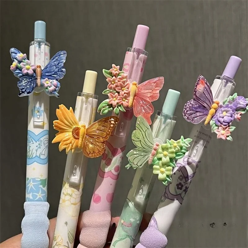 5-teiliges Set schwarzer Gelstifte mit zufälligen Farben und floralen Schmetterlingsmotiven, hochwertig, geeignet für Büro- und Studienzwecke, vielseitig einsetzbar, im Ins-Stil, ästhetisch ansprechend, mädchenhaft, ideal für Prüfungen, superweich, schnell trocknend, perfekt zum Üben des Schreibens – Detail 4