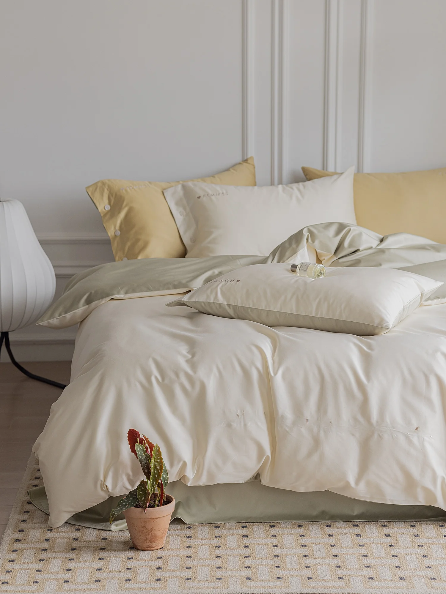  00S Satin Long Velvet Cotton Four-Piece Set Pure Color Embroidered Letter Bedding eet Cover Bed Canopy Sle