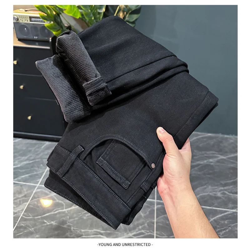 

Velvet thickened jeans for men in winter 2025, new small footed thick warm men's clothing, slim fit black long pants