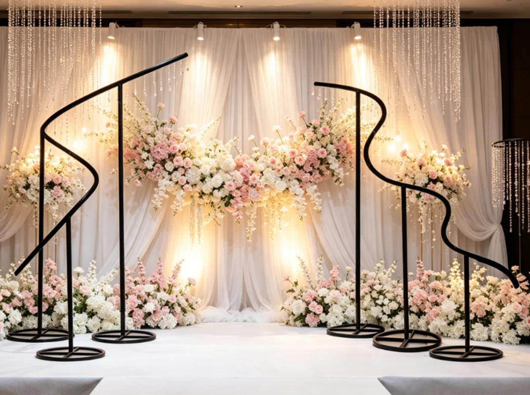 Moderner Metall-Hochzeitsbogen, gewellter Ausstellungsständer, DIY-Hängeblumenständer für Outdoor-Partys, Bühnenhintergrund und besondere Anlässe – Detail 3