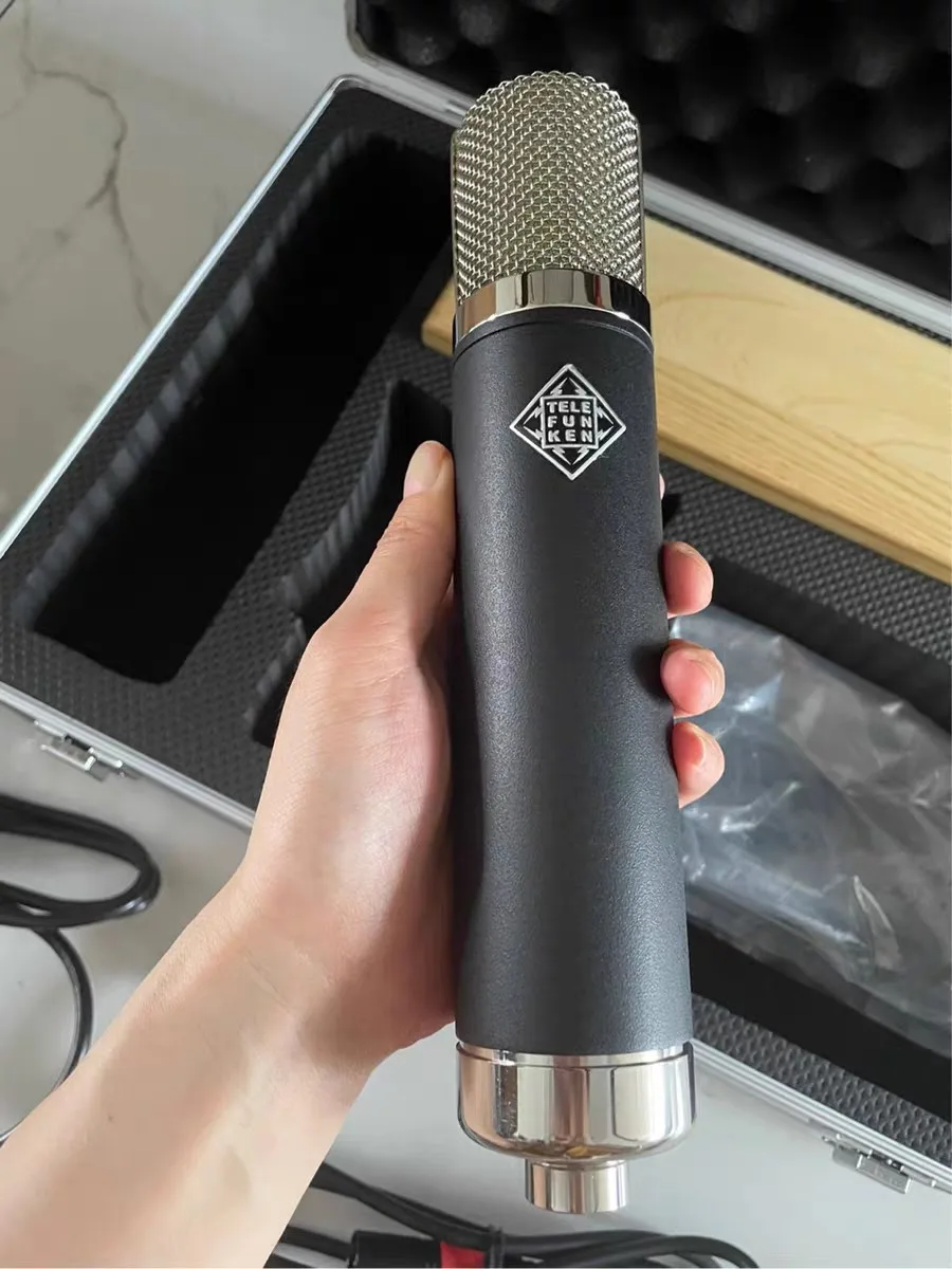 Top-of-the-line AK47 tube microphone, suitable for professional recording studios, music producers and singing microphones