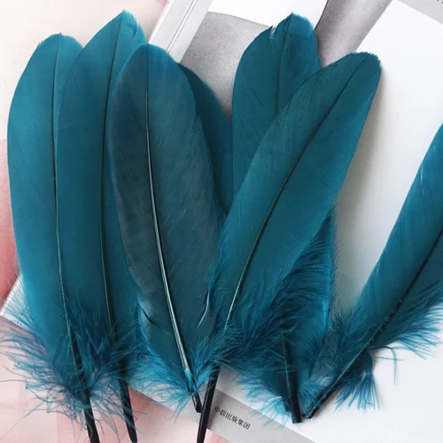 50/100 Uds plumas de ganso naturales 15-20cm pluma azul para manualidades DIY fabricación de joyas decoración del hogar