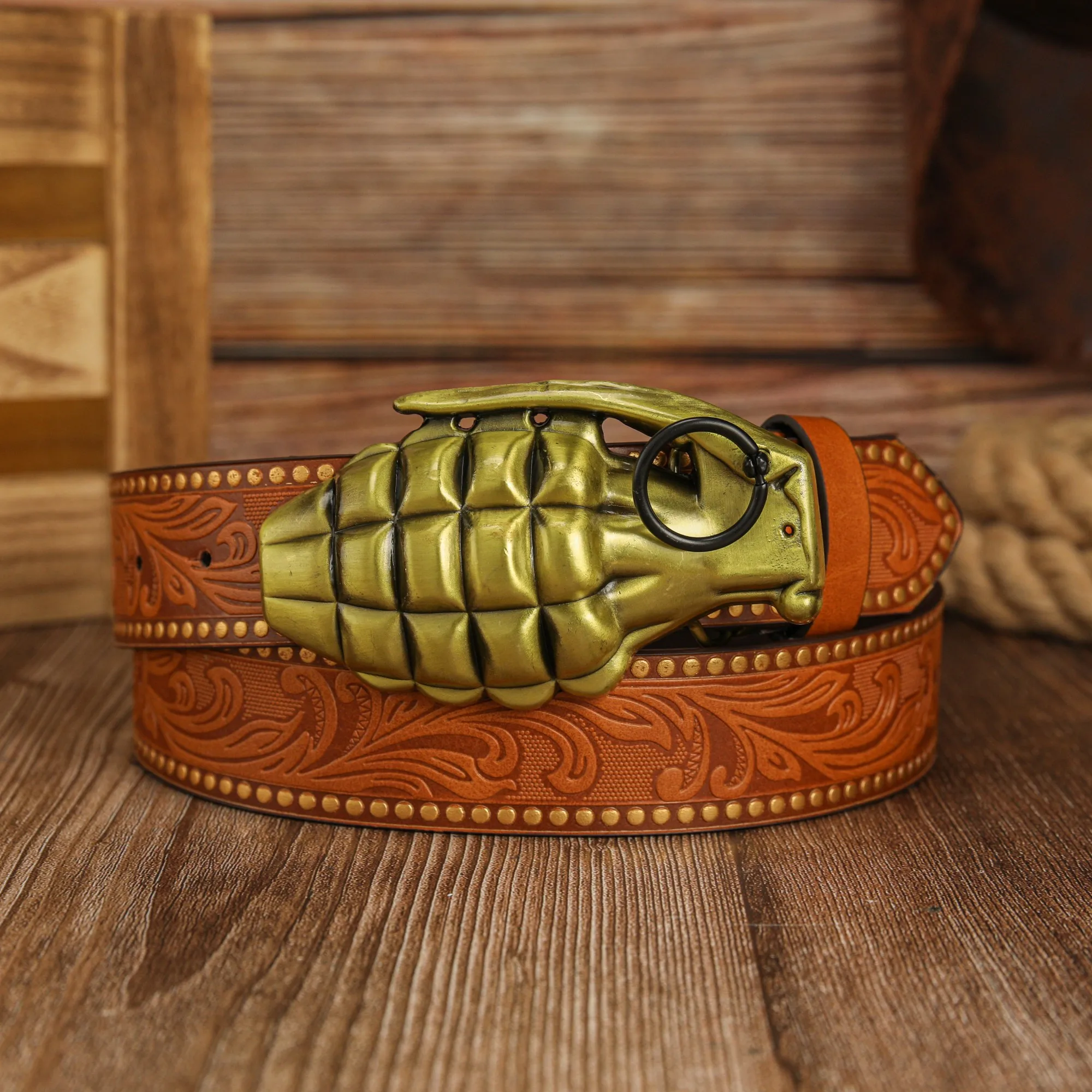 Simulierte dreidimensionale Granate, Schnalle aus Zinklegierung, Phönixschwanzmuster, PU-geprägter handbemalter Gürtel, Unisex-Gürtel – Detail 5