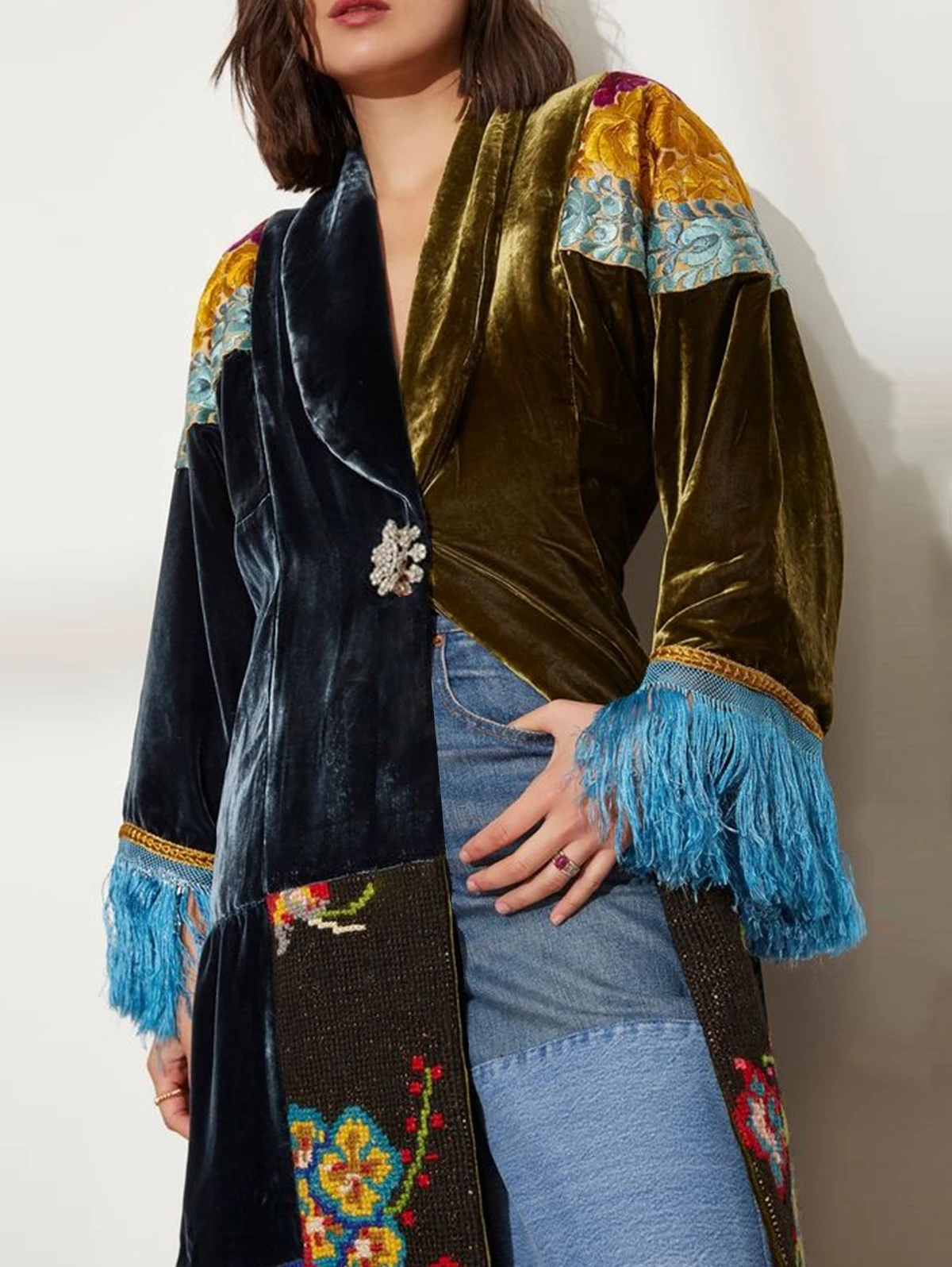 Fashion Women Tassel Jacket Fringed Jacquard Embroidery Patchwork Casual Vintage Velvet Shawl Lapel Coat Autumn Winter Outerwear