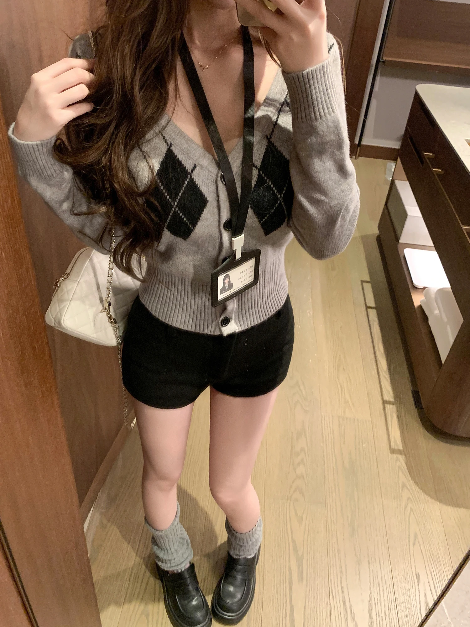 

New Arrival NAYA CHAN Vintage Diamond Pattern V-Ne Knitted Open Cardigan Soft Casual Sle Long Sve Women's Knitted Sweater