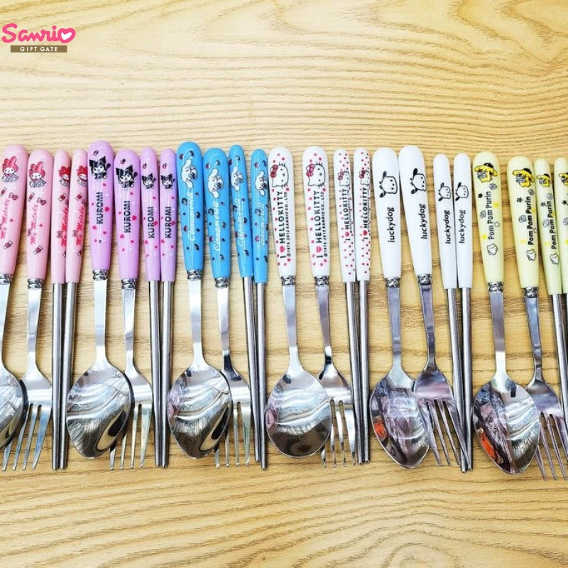 

Miniso Hello Kitty Kuromi Cinnamoroll Pachacco Travel Portable Cutlery Set Fork Spoon Student Dinnerware Sets Kitchen