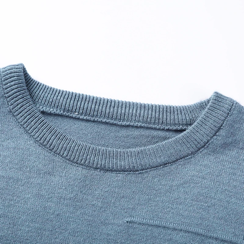 2023 Men's Long Sleeved Solid Color Slim Knit Triangle Round Neck Sweater Comfortable Daily  Sweaters