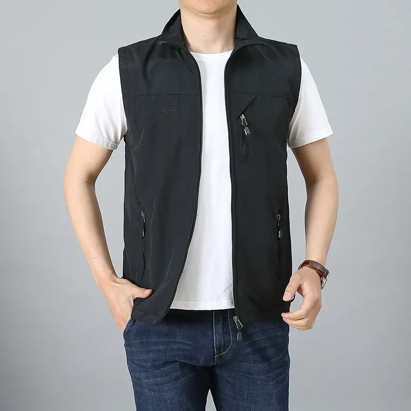 

Autumn Winter Mens Tactical Hiking Fishing Vest Mens Photographer Reporter Waistcoat Sleeveless Male Vest Clothes Jacket