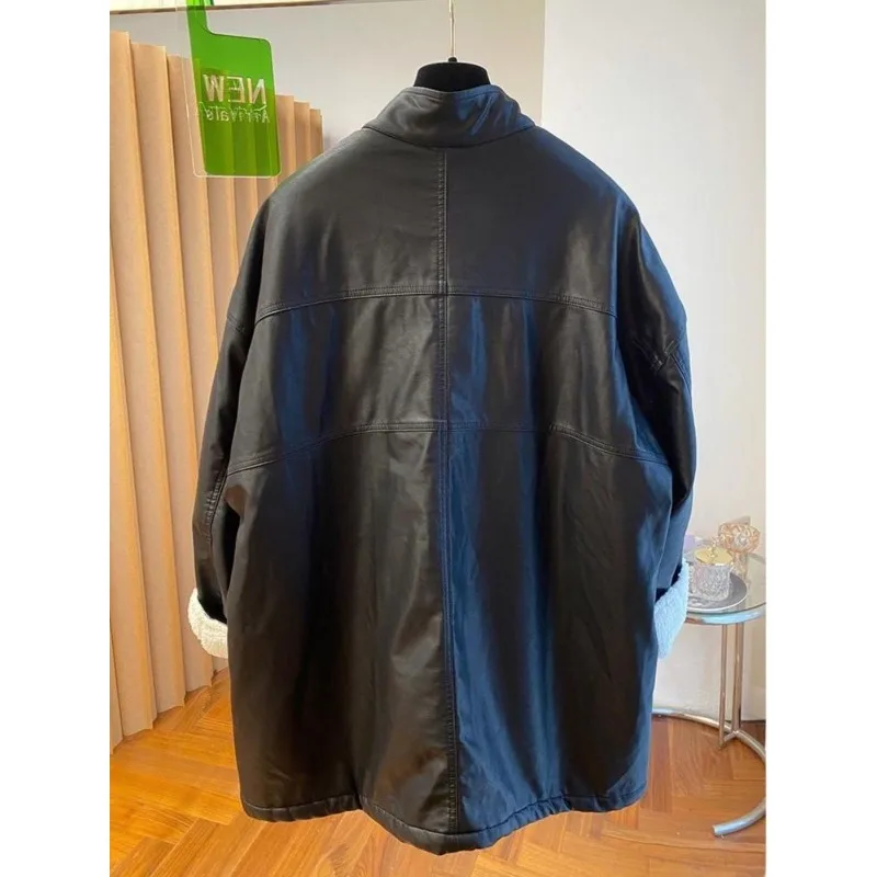 Giacca in pelle PU nera Premium Sense in ecopelle Pie supera 2026 Cappotto interno peloso integrato in pelliccia nuova autunno e inverno