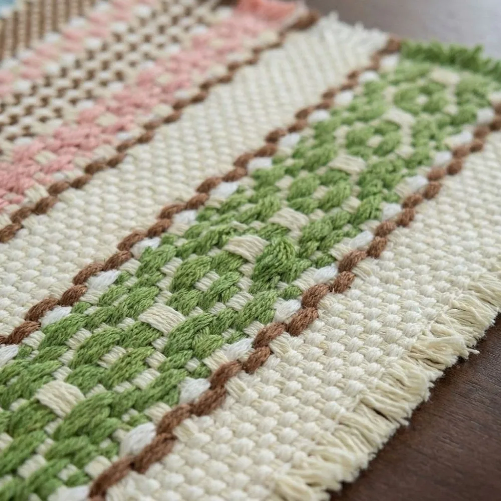 Wear-resistant Cotton Linen Woven Placemats Non-Slip Square Dinner Plate Mat Eco-Friendly Heat-Insulating Placemats Restaurant