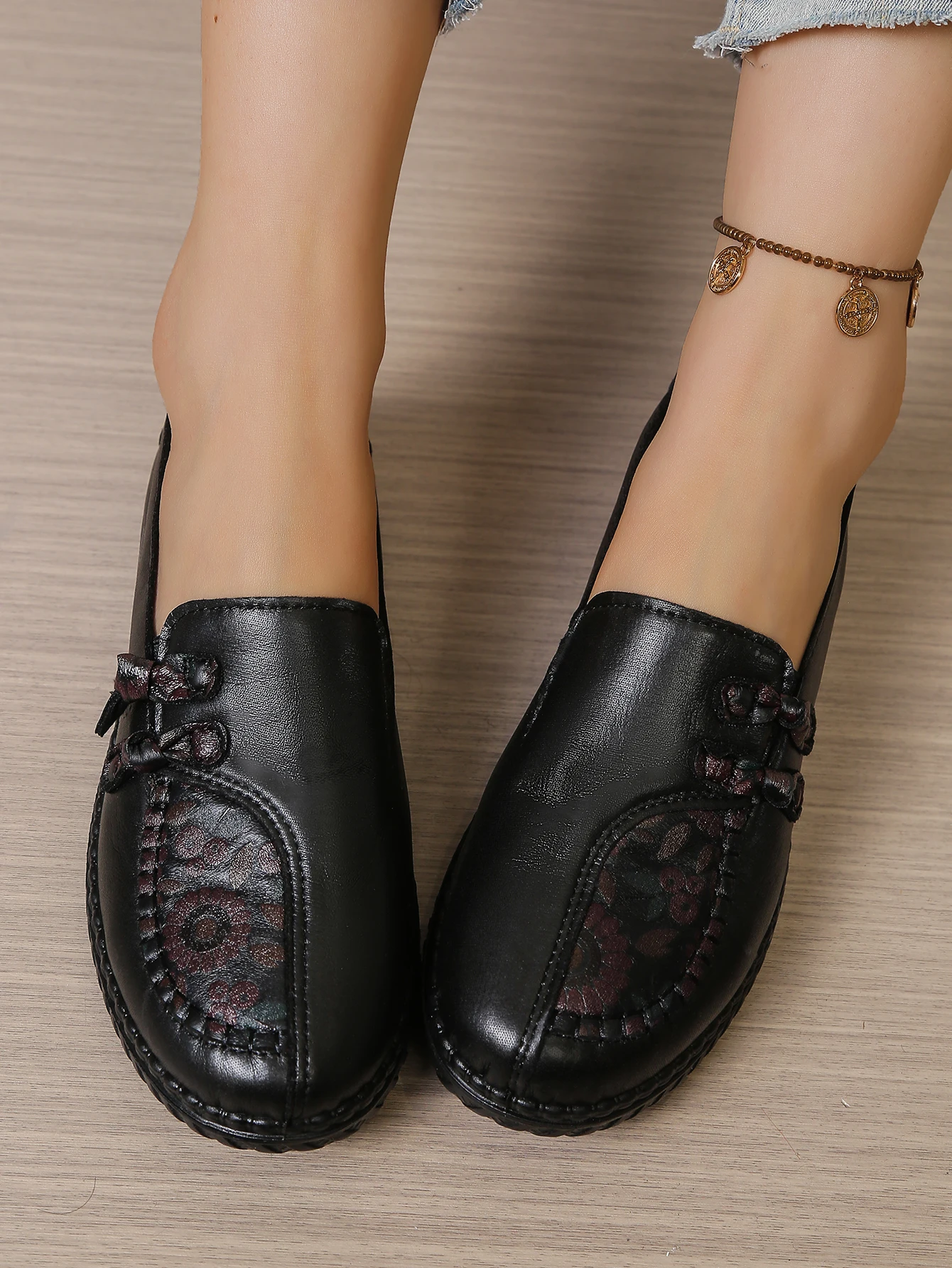 Mom-Schuhe, Damen-Loafer, bequem und rutschfest, lässige flache Schuhe für Menschen mittleren und höheren Alters mit kostenlosem Versand. – Detail 11