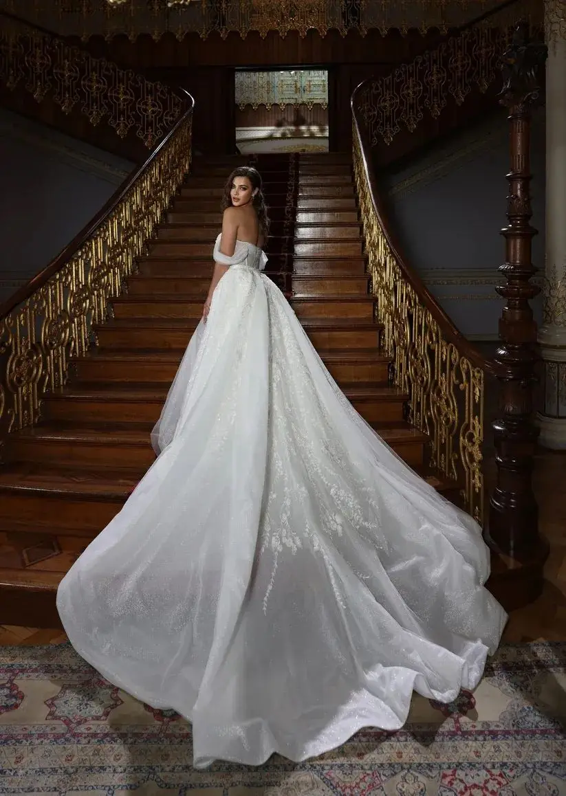 Vestidos De novia De sirena De un hombro, tren desmontable, apliques De cuentas, vestidos De novia De trompeta De encaje, Vestido De novia hecho a medida