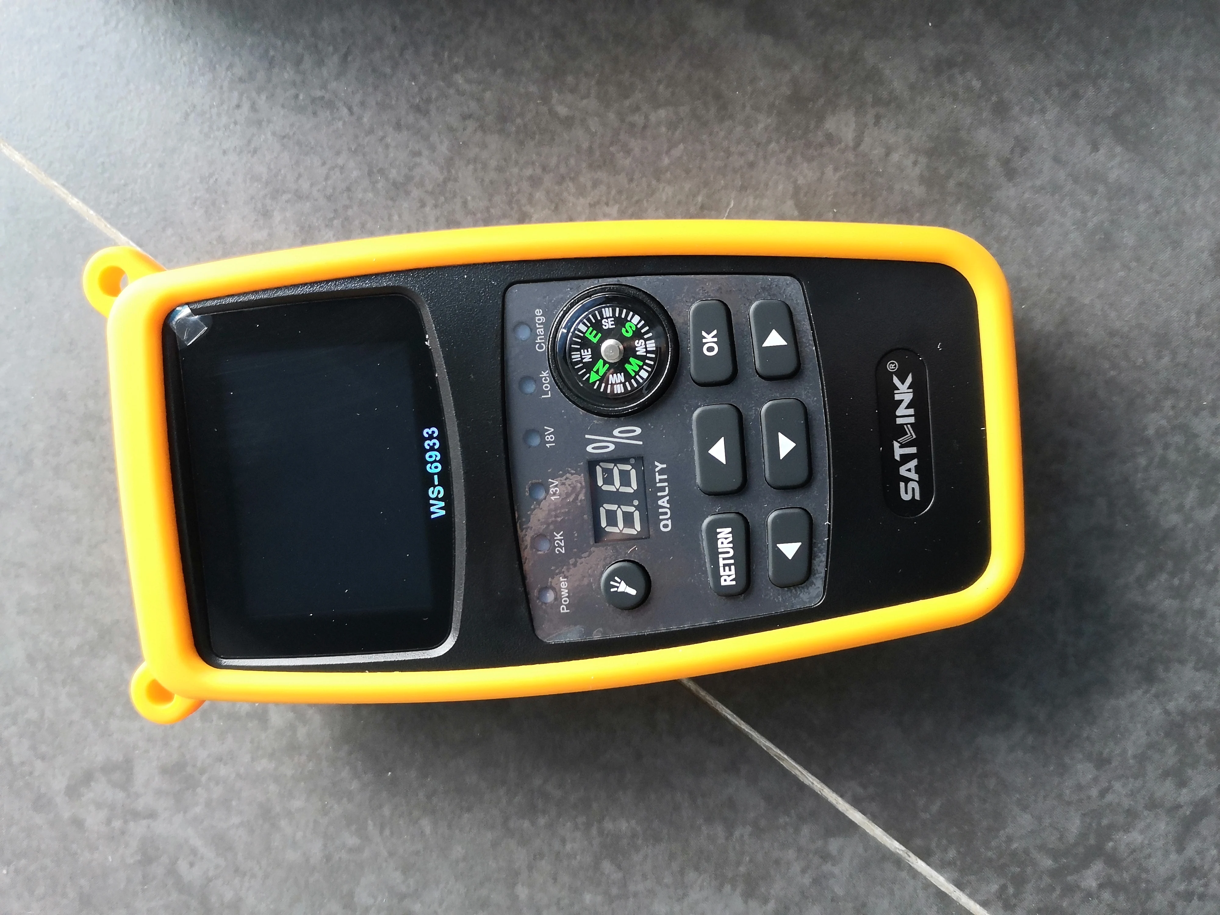 Miernik sygnału DVB-S2 FTA pasma C&KU z 2,1-calowym wyświetlaczem LCD WS6933 Satlink WS-6933 — zdjęcie produktu 4